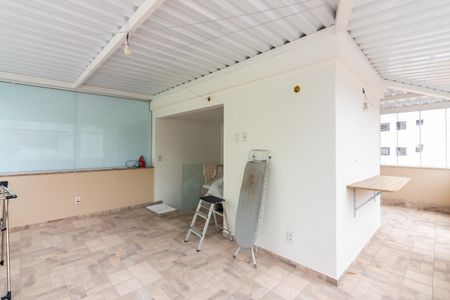 Casa de condomínio à venda com 144m², 3 quartos e 3 vagasCobertura