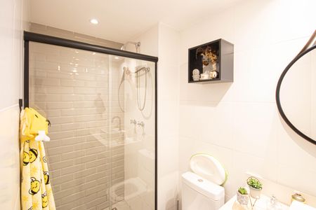 Apartamento à venda com 69m², 2 quartos e 1 vaga Apartamento à venda com 69m², 2 quartos e 1 vagaBanheiro