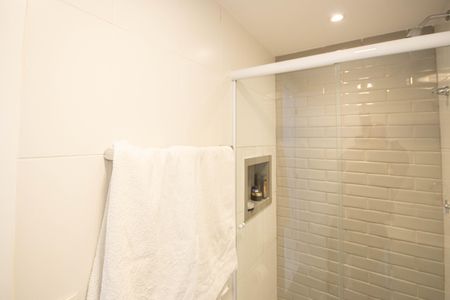 Apartamento à venda com 69m², 2 quartos e 1 vaga Apartamento à venda com 69m², 2 quartos e 1 vagaBanheiro da Suíte