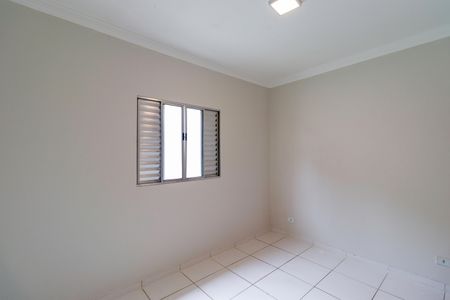 Quarto de casa para alugar com 1 quarto, 45m² em Jardim Piracuama, São Paulo