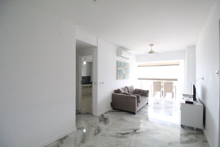 Sala de apartamento à venda com 2 quartos, 89m² em Barra da Tijuca, Rio de Janeiro