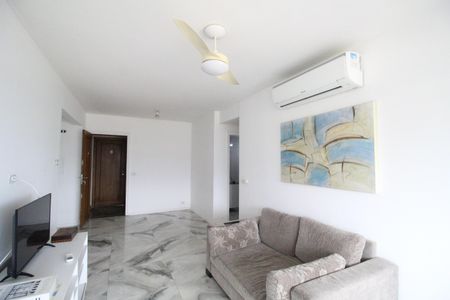 Sala de apartamento à venda com 2 quartos, 89m² em Barra da Tijuca, Rio de Janeiro