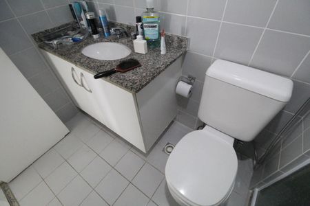 Apartamento à venda com 89m², 2 quartos e 2 vagasBanheiro social