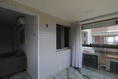 Apartamento à venda com 89m², 2 quartos e 2 vagasSala - Varanda