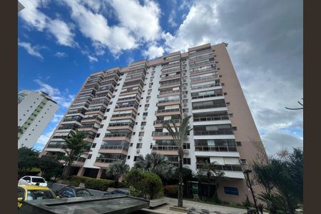Apartamento à venda com 89m², 2 quartos e 2 vagasFachada do bloco