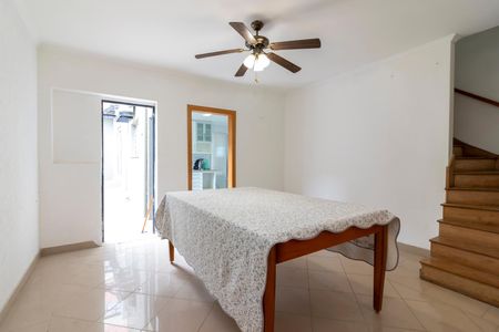 Casa de condomínio para alugar com 180m², 4 quartos e 3 vagasSala de Jantar