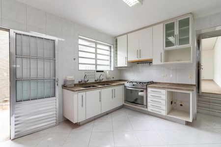 Casa de condomínio para alugar com 180m², 4 quartos e 3 vagasCozinha