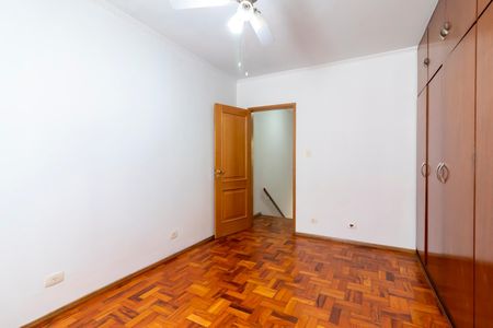 Casa de condomínio para alugar com 180m², 4 quartos e 3 vagasQuarto 1