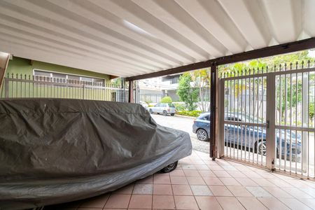 Casa de condomínio para alugar com 180m², 4 quartos e 3 vagasGaragem