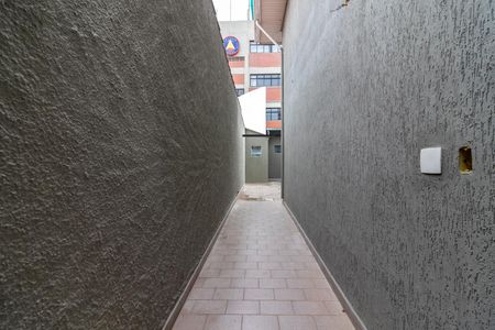 Casa de condomínio para alugar com 180m², 4 quartos e 3 vagasCorredor Lateral