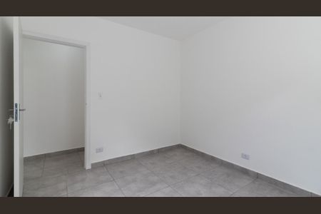 Quarto 2 de casa para alugar com 2 quartos, 90m² em Chácara Cruzeiro do Sul, São Paulo