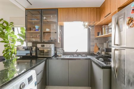 Cozinha de apartamento para alugar com 1 quarto, 40m² em Aclimação, São Paulo