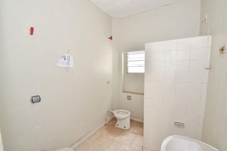Casa à venda com 150m², 3 quartos e 2 vagasBanheiro