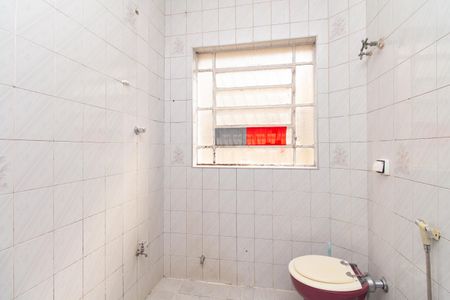 Casa à venda com 205m², 3 quartos e 4 vagas Casa à venda com 205m², 3 quartos e 4 vagasBanheiro Social