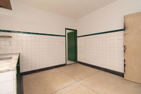 Casa à venda com 205m², 3 quartos e 4 vagas Casa à venda com 205m², 3 quartos e 4 vagasCozinha