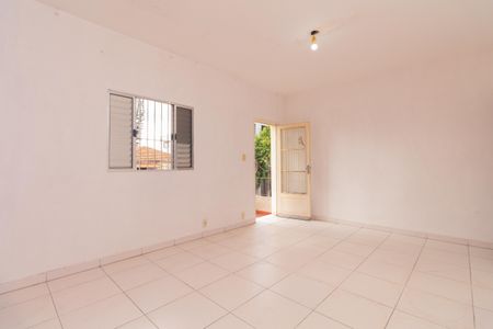 Casa à venda com 205m², 3 quartos e 4 vagas Casa à venda com 205m², 3 quartos e 4 vagasQuarto 3