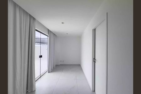 Casa à venda com 4 quartos, 392m² em Recreio dos Bandeirantes, Rio de Janeiro