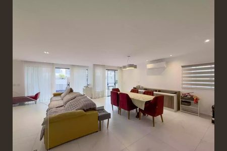 Casa à venda com 4 quartos, 392m² em Recreio dos Bandeirantes, Rio de Janeiro