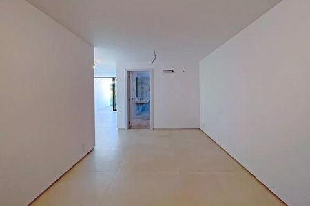 Casa à venda com 5 quartos, 453m² em Barra da Tijuca, Rio de Janeiro