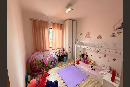 Casa à venda com 3 quartos, 152m² em Vila Antonina, São Paulo