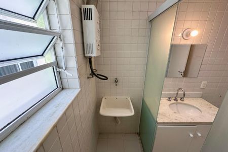 Apartamento à venda com 69m², 3 quartos e sem vagaBanheiro