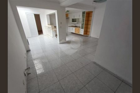 Casa à venda com 4 quartos, 145m² em Vila Gumercindo, São Paulo