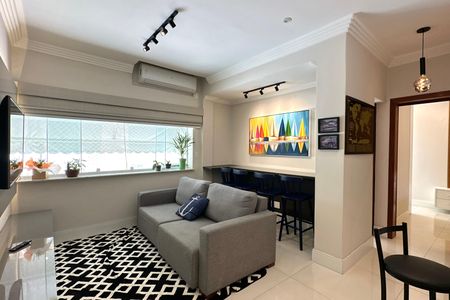 Sala de apartamento para alugar com 2 quartos, 69m² em Copacabana, Rio de Janeiro