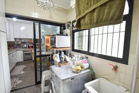 Apartamento à venda com 120m², 3 quartos e 2 vagasÁrea de serviço