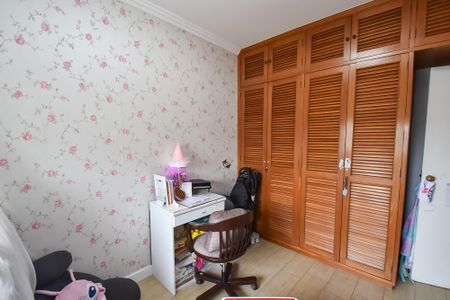 Apartamento à venda com 120m², 3 quartos e 2 vagasQuarto 2