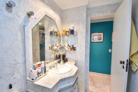 Apartamento à venda com 120m², 3 quartos e 2 vagasBanheiro