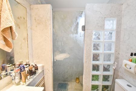 Apartamento à venda com 120m², 3 quartos e 2 vagasBanheiro da suíte