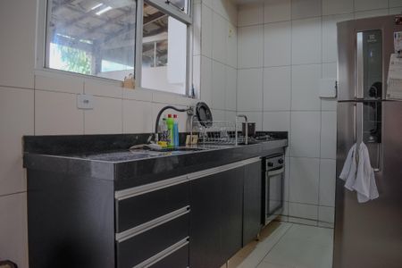 Casa de condomínio à venda com 70m², 2 quartos e 2 vagas