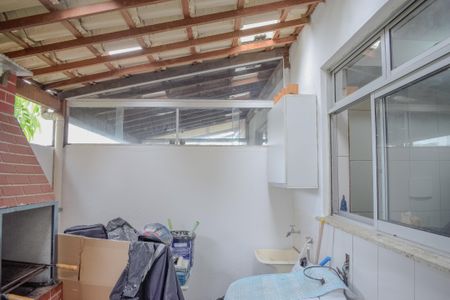 Casa de condomínio à venda com 70m², 2 quartos e 2 vagas