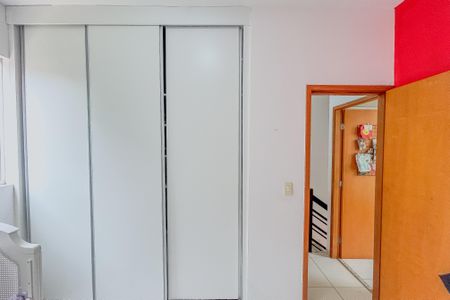 Casa de condomínio à venda com 70m², 2 quartos e 2 vagas