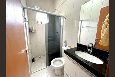 Casa de condomínio à venda com 70m², 2 quartos e 2 vagas