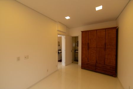 Studio para alugar com 55m², 1 quarto e 1 vaga Studio para alugar com 55m², 1 quarto e 1 vagaSuite