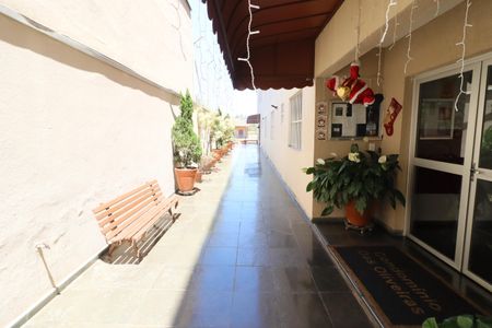 Apartamento para alugar com 63m², 2 quartos e 1 vagaÁrea comum - Entrada