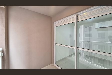Apartamento para alugar com 34m², 2 quartos e sem vaga Apartamento para alugar com 34m², 2 quartos e sem vagaVaranda