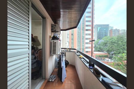 Apartamento para alugar com 200m², 4 quartos e 3 vagas Apartamento para alugar com 200m², 4 quartos e 3 vagasVaranda da Suíte 4