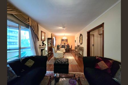 Apartamento para alugar com 200m², 4 quartos e 3 vagas Apartamento para alugar com 200m², 4 quartos e 3 vagasSala