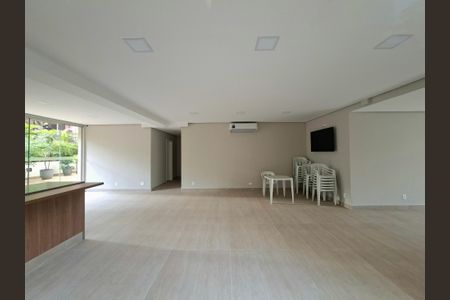 Apartamento para alugar com 200m², 4 quartos e 3 vagas Apartamento para alugar com 200m², 4 quartos e 3 vagasÁrea comum - Salão de festas
