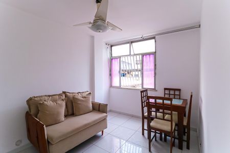 Apartamento para alugar com 60m², 2 quartos e 1 vagaSala