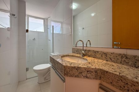 Apartamento à venda com 55m², 2 quartos e 2 vagas Apartamento à venda com 55m², 2 quartos e 2 vagasBanheiro