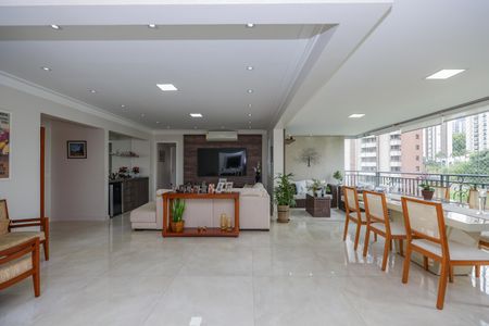 Apartamento à venda com 178m², 3 quartos e 4 vagas Apartamento à venda com 178m², 3 quartos e 4 vagasSala