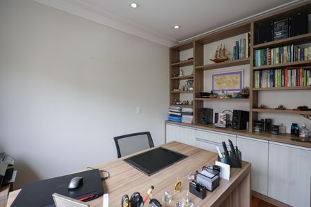 Apartamento à venda com 178m², 3 quartos e 4 vagas Apartamento à venda com 178m², 3 quartos e 4 vagasSuíte 2