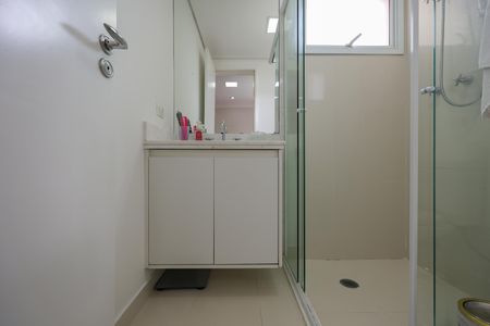 Apartamento à venda com 178m², 3 quartos e 4 vagas Apartamento à venda com 178m², 3 quartos e 4 vagasBanheiro da Suíte 2