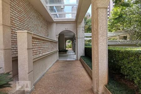 Apartamento à venda com 178m², 3 quartos e 4 vagas Apartamento à venda com 178m², 3 quartos e 4 vagasÁrea comum