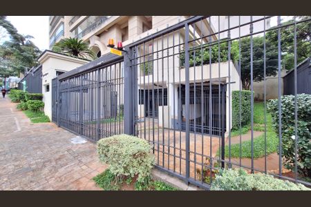 Apartamento para alugar com 160m², 4 quartos e 3 vagas Apartamento para alugar com 160m², 4 quartos e 3 vagasFachada