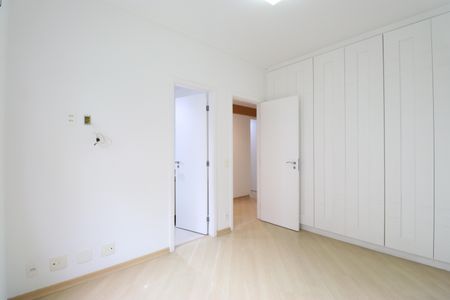 Apartamento para alugar com 160m², 4 quartos e 3 vagasSuíte 1