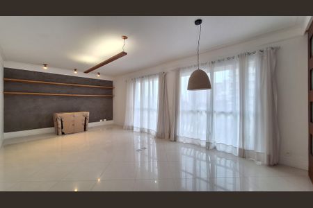 Apartamento para alugar com 160m², 4 quartos e 3 vagas Apartamento para alugar com 160m², 4 quartos e 3 vagasSala